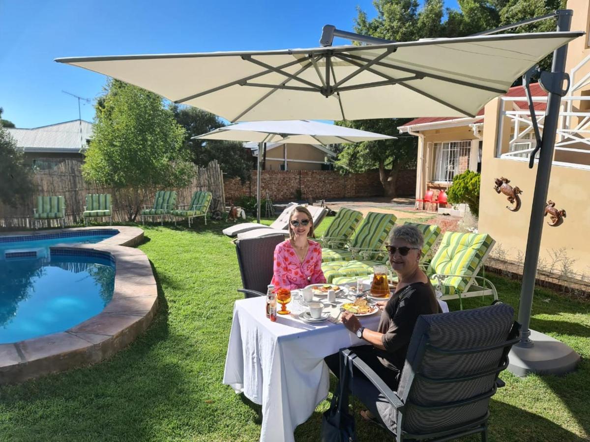 Victoria Oaks Guesthouse Victoria West 외부 사진