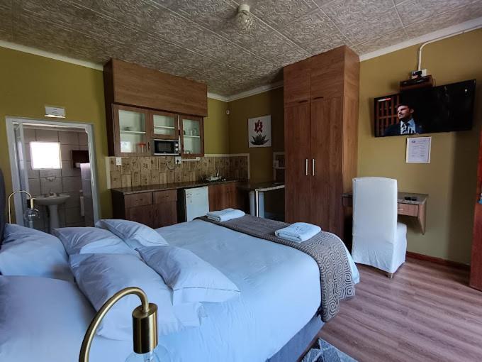 Victoria Oaks Guesthouse Victoria West 외부 사진