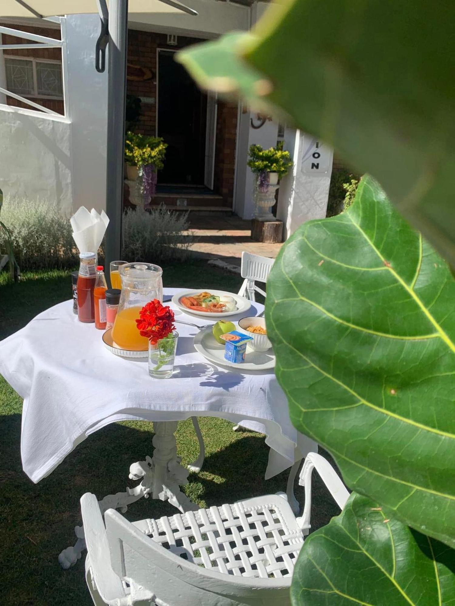 Victoria Oaks Guesthouse Victoria West 외부 사진
